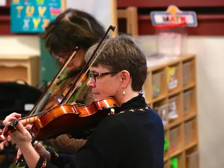 CCÉ Boston musicians and dancers in the community