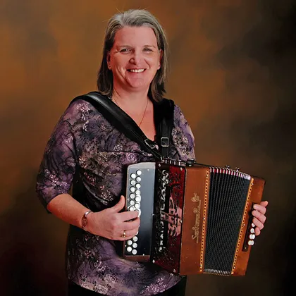 Portrait of Tara Lynch